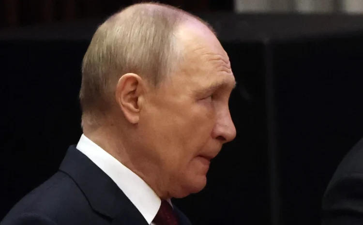  Путин заявил, якобы РФ остановит бои, если ВСУ выйдут из Донбасса