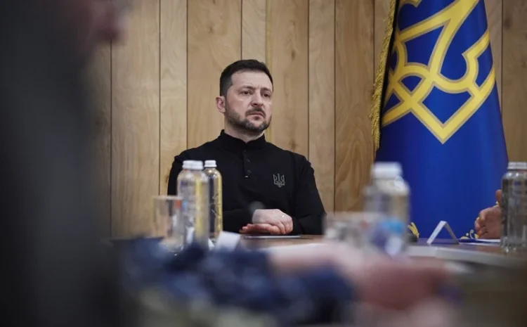  Зеленский предложил отказаться от вступления Украины в НАТО в обмен на гарантии безопасности – Reuters