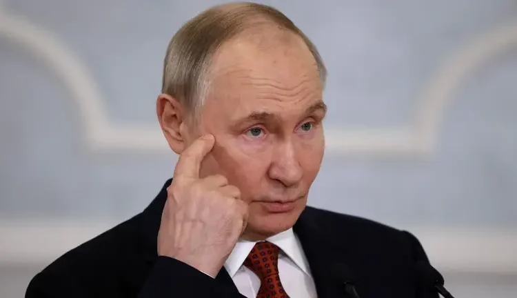  Миром и не пахнет: Путин приказал продолжить наступление и “поэтапно освободить 3 области”
