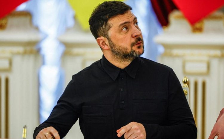  FT сообщила, что США требуют от Украины провести выборы и референдум к маю. В офисе Зеленского призвали сначала обеспечить безопасность