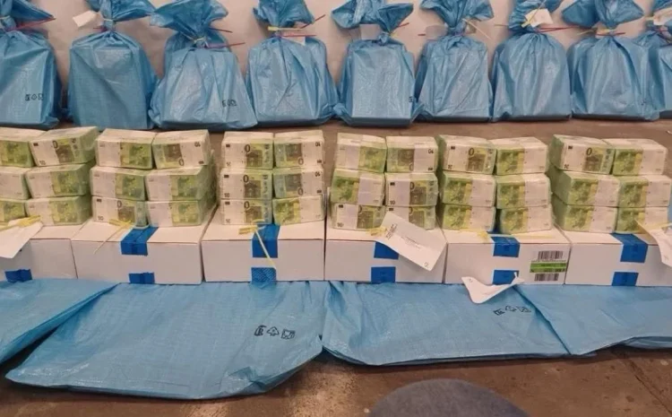  В Венгрии объяснили, в каком случае могут вернуть Украине деньги и золото “Ощадбанка”