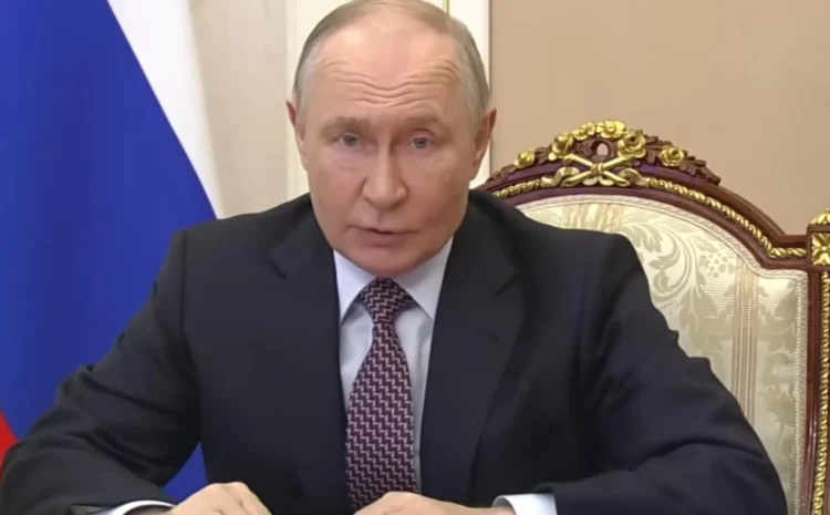  Пока Путин принимал гостей, в России разгорелся спор о мире с Украиной