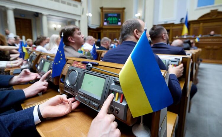  Рада разблокировала 1,56 трлн гривен на оборону