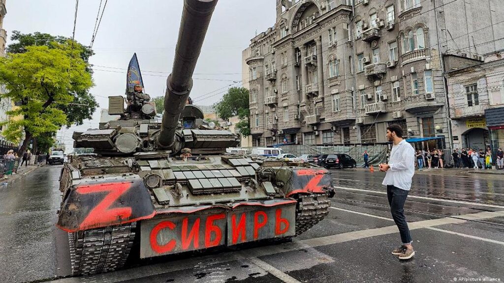 Наемники ЧВК "Вагнер" на улицах Ростова-на-Дону в июне 2023 года. Фото: AP/picture alliance