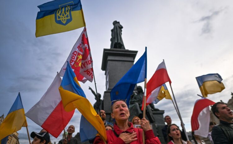  Решение о “героях УПА” ухудшило отношение к украинцам у 52% поляков