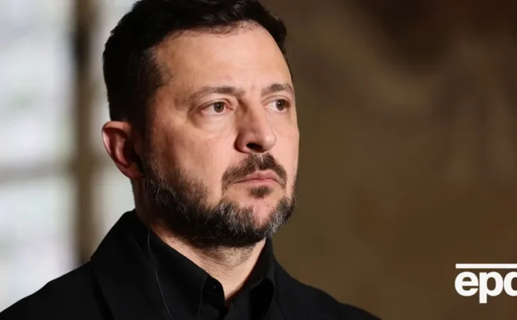  Зеленский заявил, что Украина должна усилиться к августу