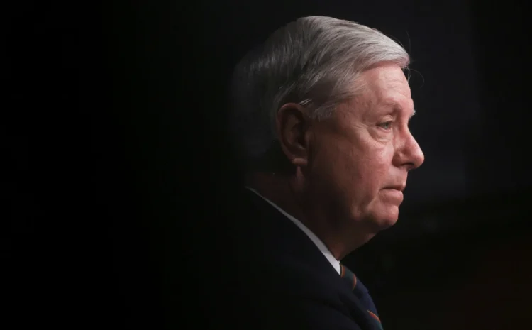  Введение новых санкций США против России оказалось под вопросом после смерти Линдси Грэма — Politico